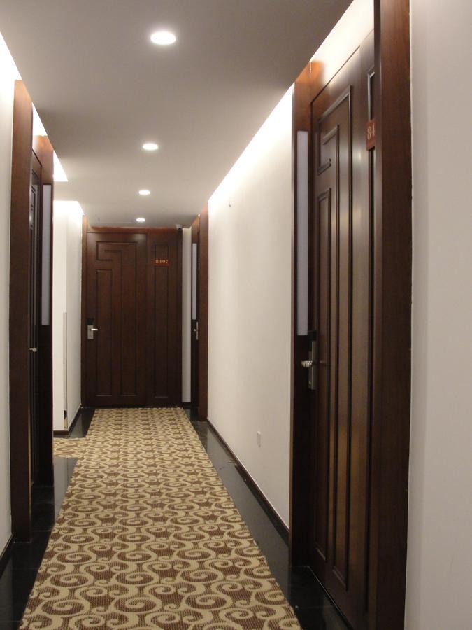 Royal Holiday Hotel Янгон Экстерьер фото