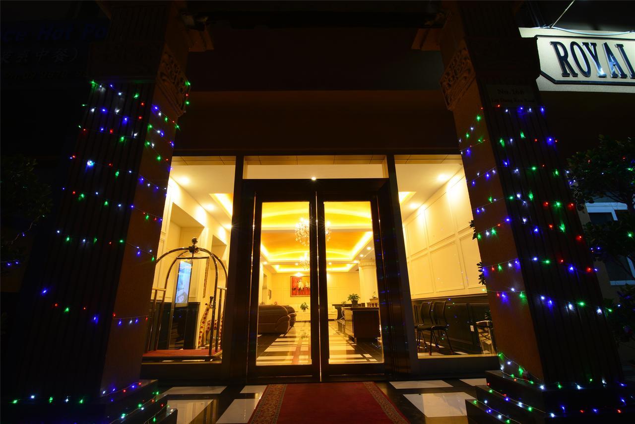 Royal Holiday Hotel Янгон Экстерьер фото